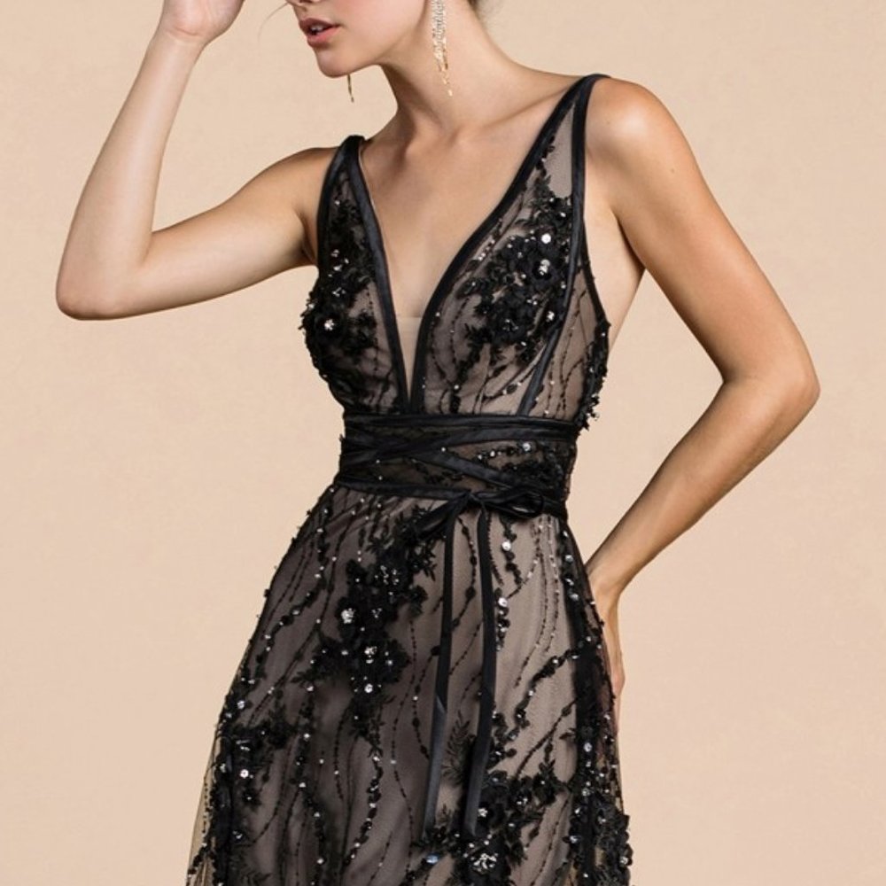 Black/Nude V-Neck Beaded Evening open back  Party Prom Dress Gown CD0464